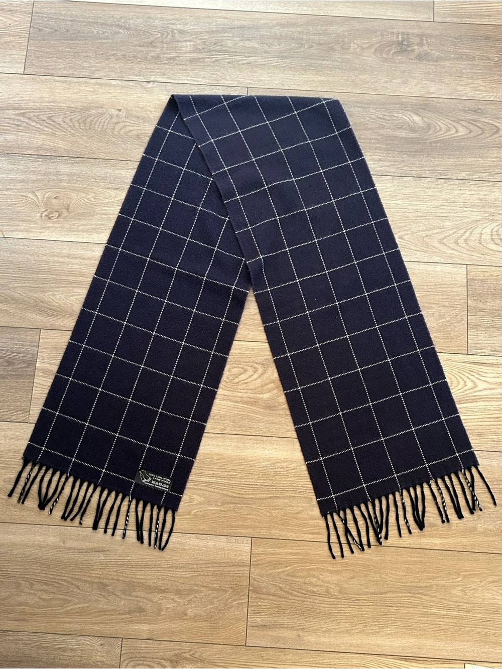 100% Wool Made in Italy Navy Windowpane Plaid Fringe Scarf Unisex